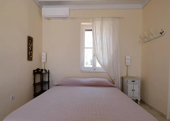 Villa Luce Chalki Town